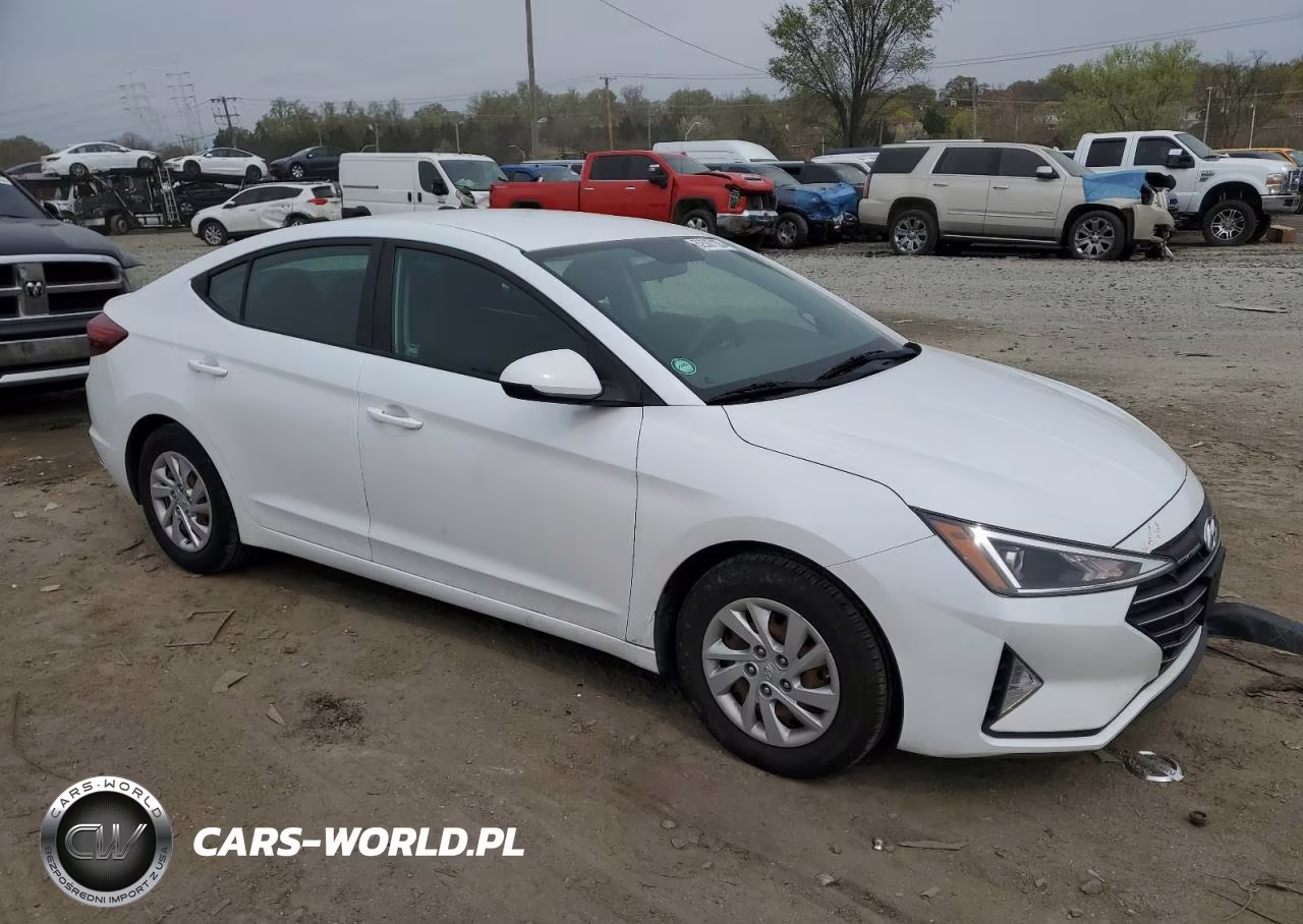 2019 Hyundai Elantra Se VIN:5NPD74LF7KH451551 - 4