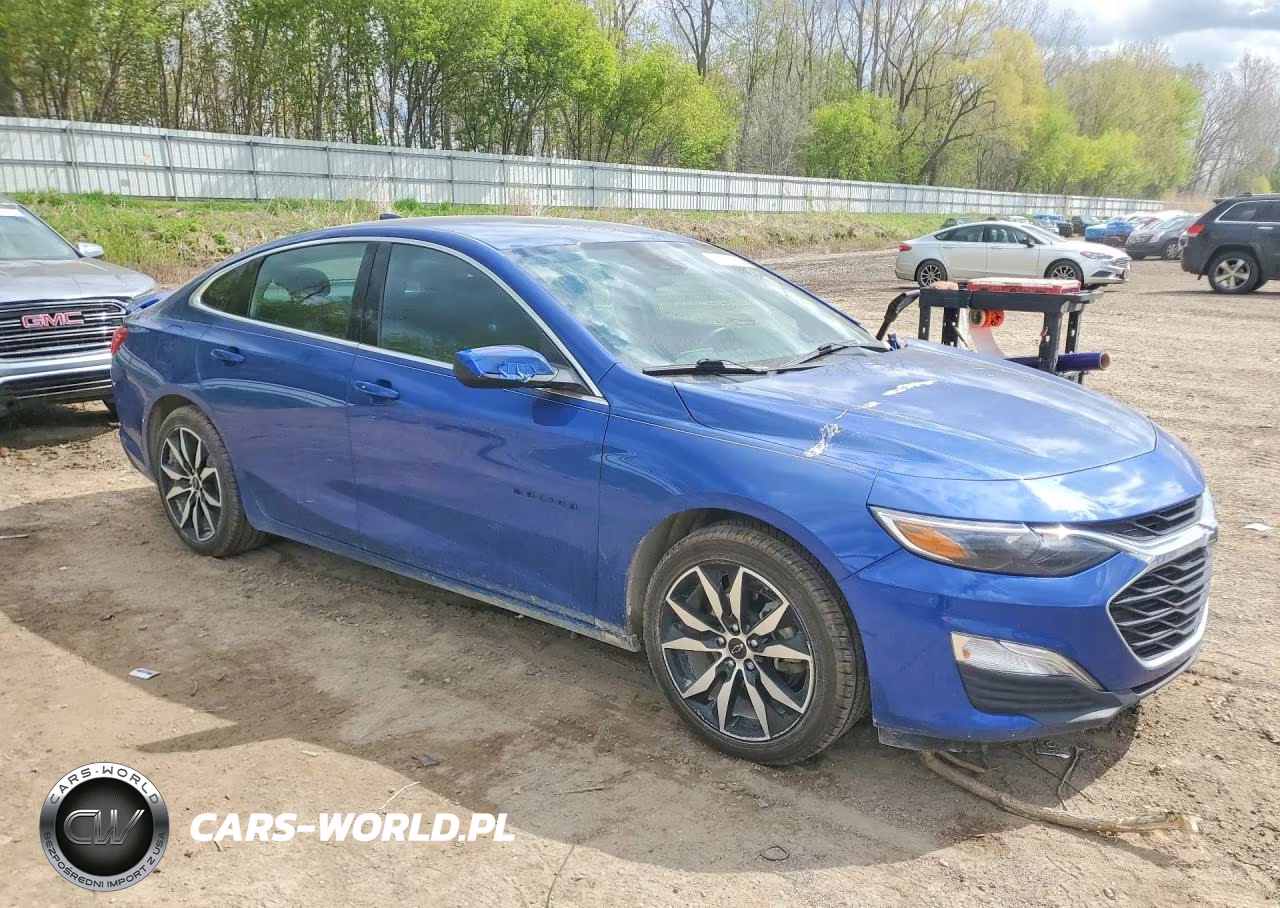 2023 Chevrolet Malibu Rs VIN:1G1ZG5ST3PF135349 - 4