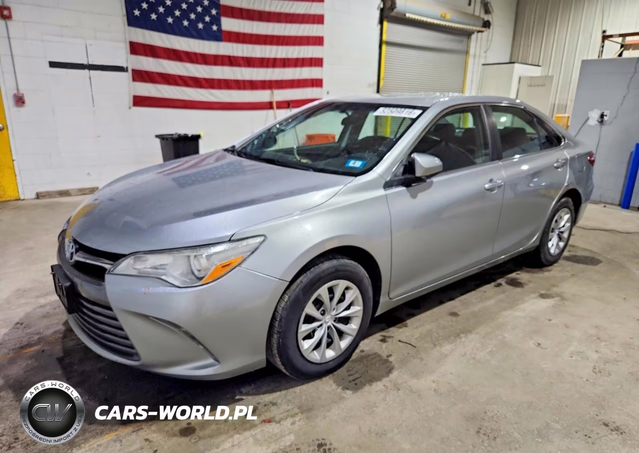 2016 Toyota Camry Le