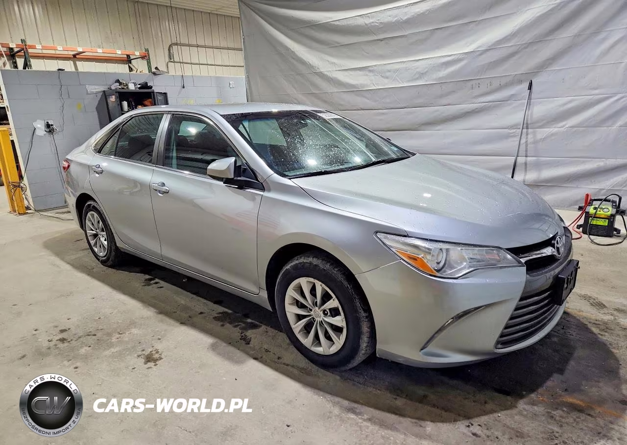 2016 Toyota Camry Le VIN:4T4BF1FK5GR559506 - 4