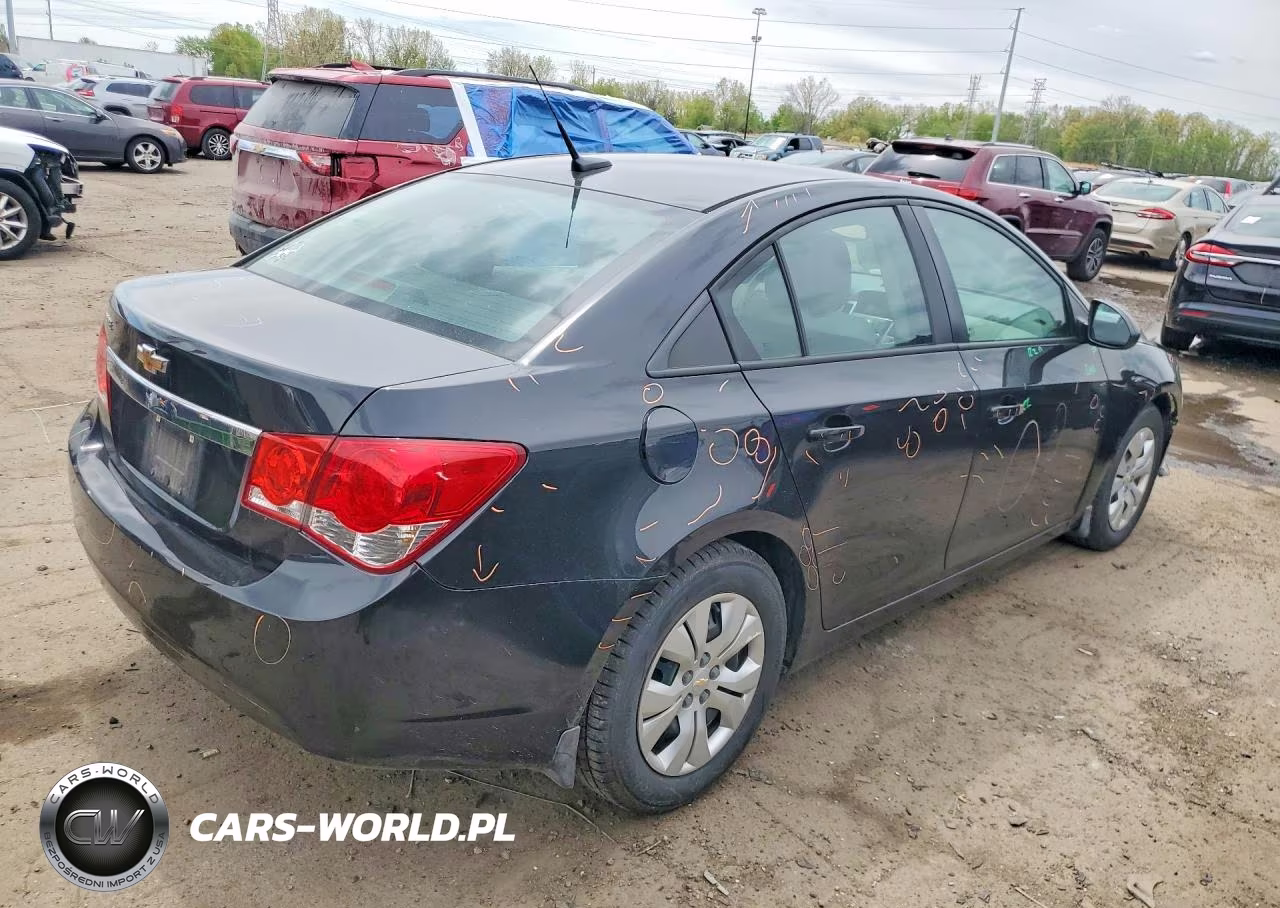 2014 Chevrolet Cruze Ls VIN:1G1PA5SG6E7274376 - 3