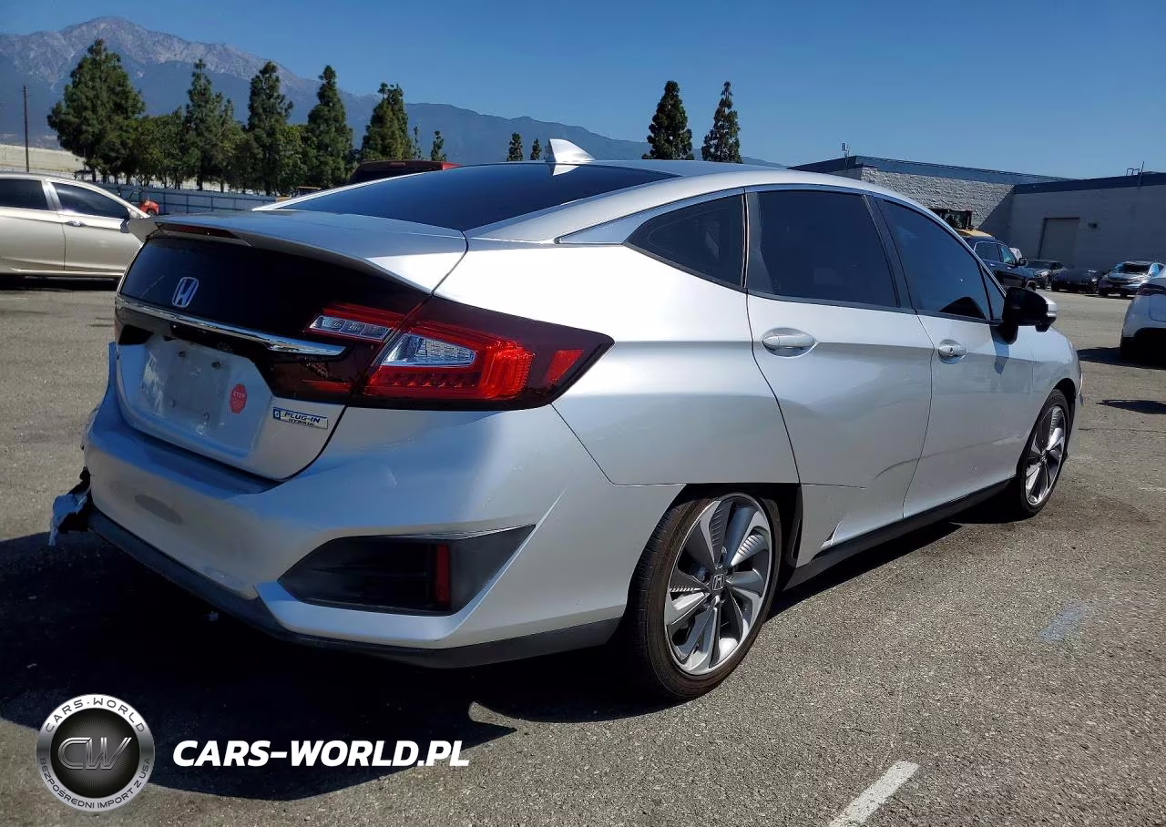 2018 Honda Clarity VIN:JHMZC5F14JC023940 - 3