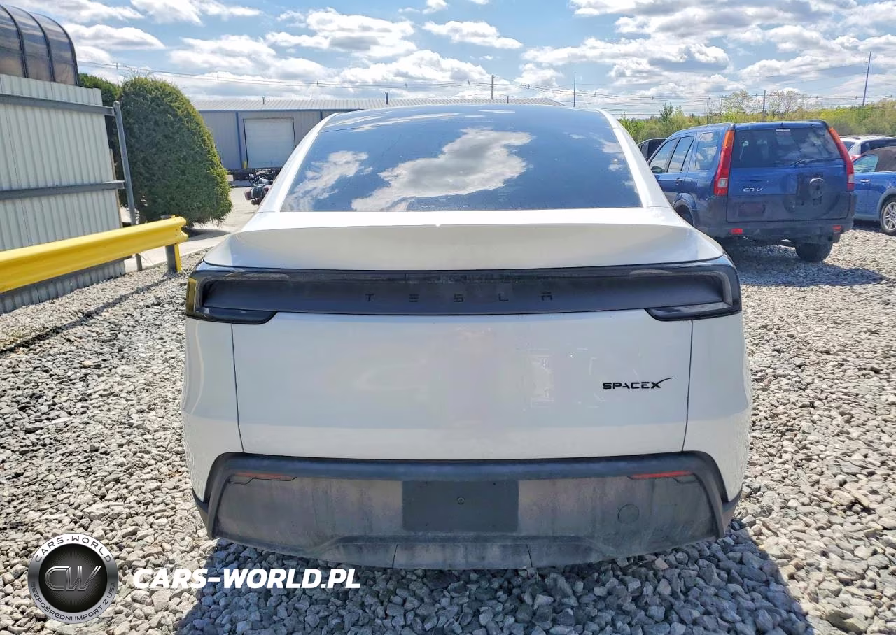 2026 Tesla Model Y VIN:7SAYGDED6TA583763 - 6
