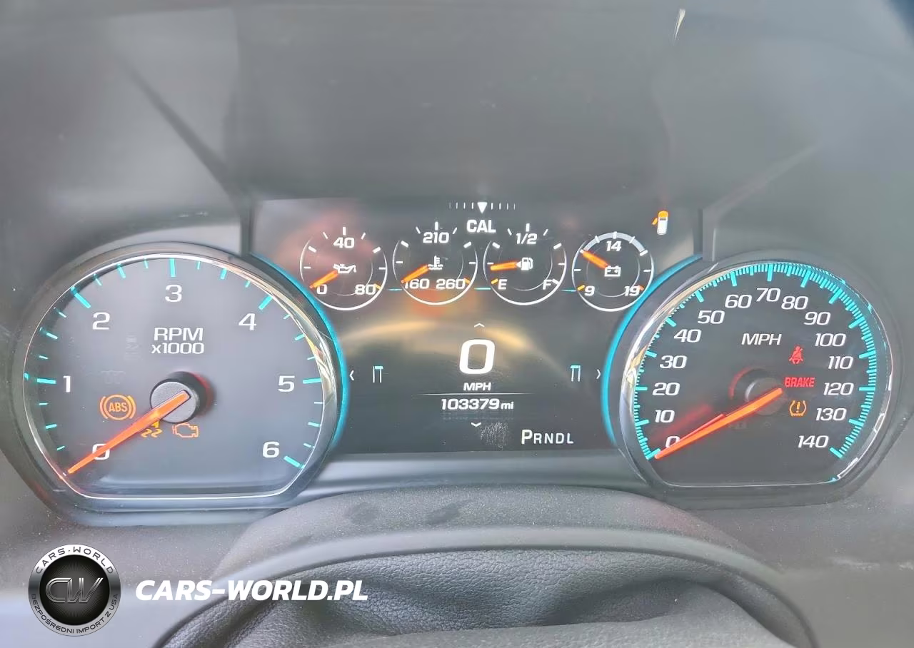 2018 Chevrolet Suburban K1500 Premier VIN:1GNSKJKC8JR301684 - 9