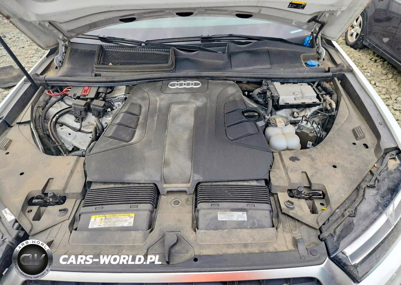 2019 Audi Q7 Premium Plus VIN:WA1LAAF70KD020923 - 11