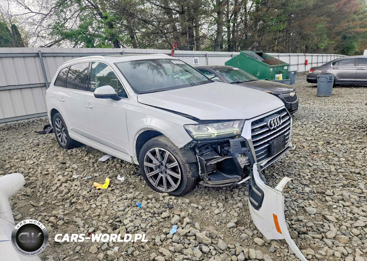 2019 Audi Q7 Premium Plus VIN:WA1LAAF70KD020923 - 4