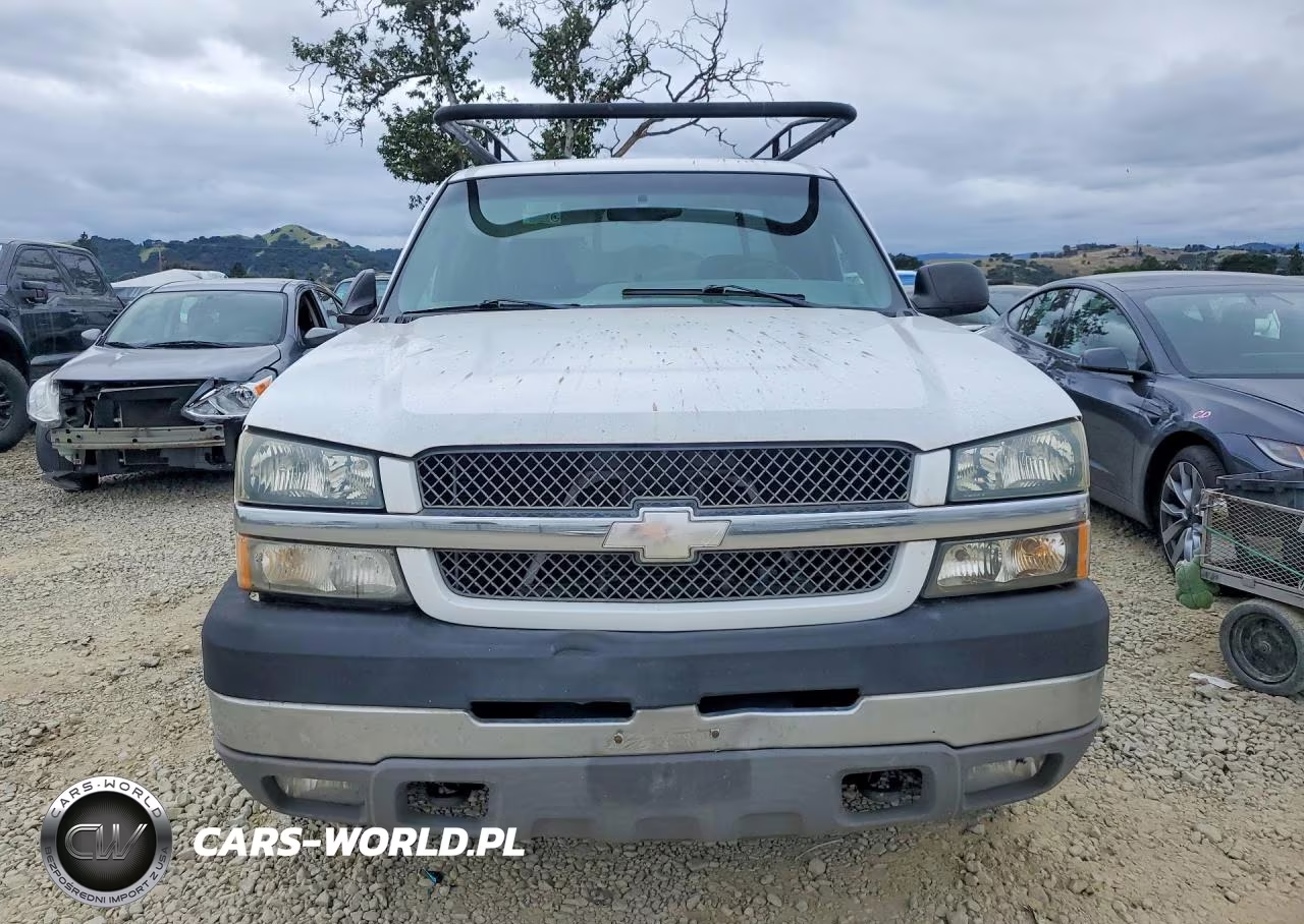 2003 Chevrolet Silverado K2500 Heavy Duty VIN:1GCHK29U73E238014 - 5