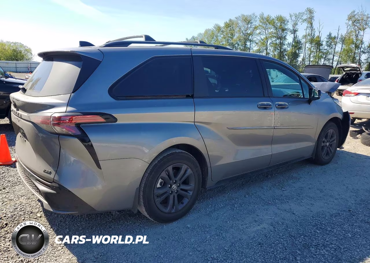2026 Toyota Sienna Xse VIN:5TDXSKFC9TS232538 - 3