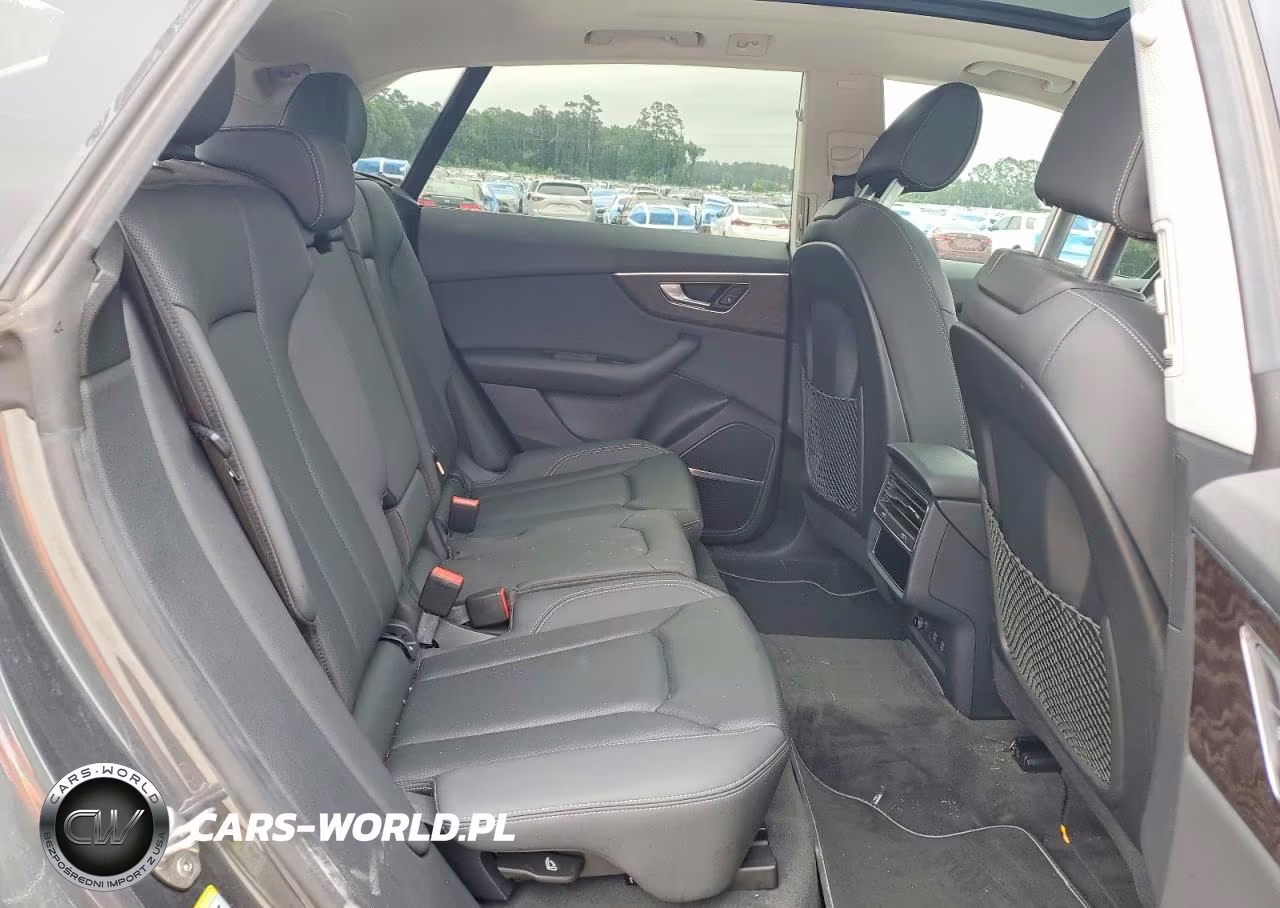 2019 Audi Q8 Premium Plus S-Line VIN:WA1EVAF18KD027126 - 11