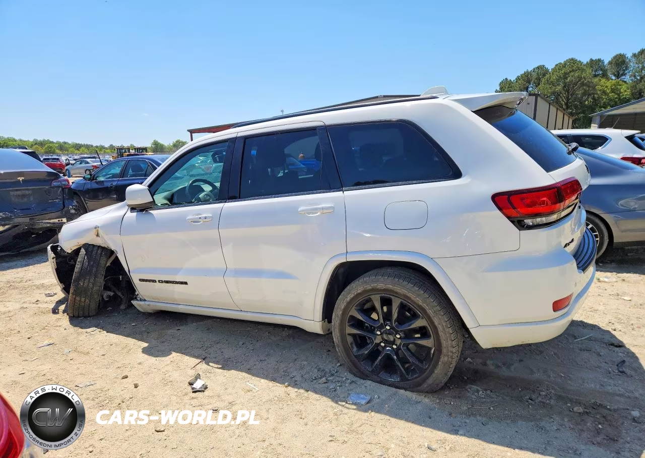 2020 Jeep Grand Cherokee Laredo VIN:1C4RJFAG3LC134006 - 2