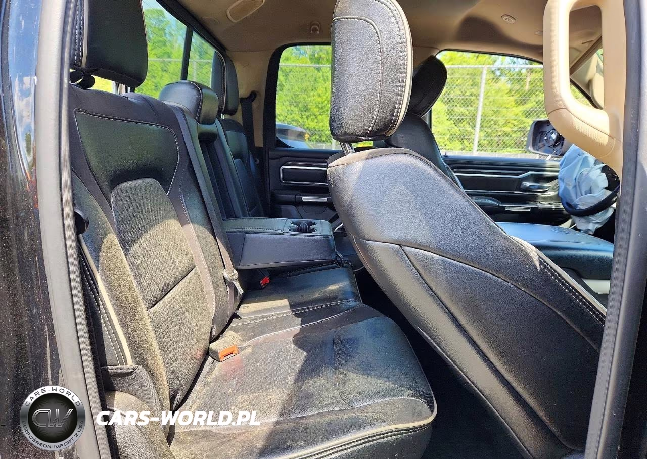 2020 Ram 1500 Laramie VIN:1C6SRFDT4LN295947 - 10