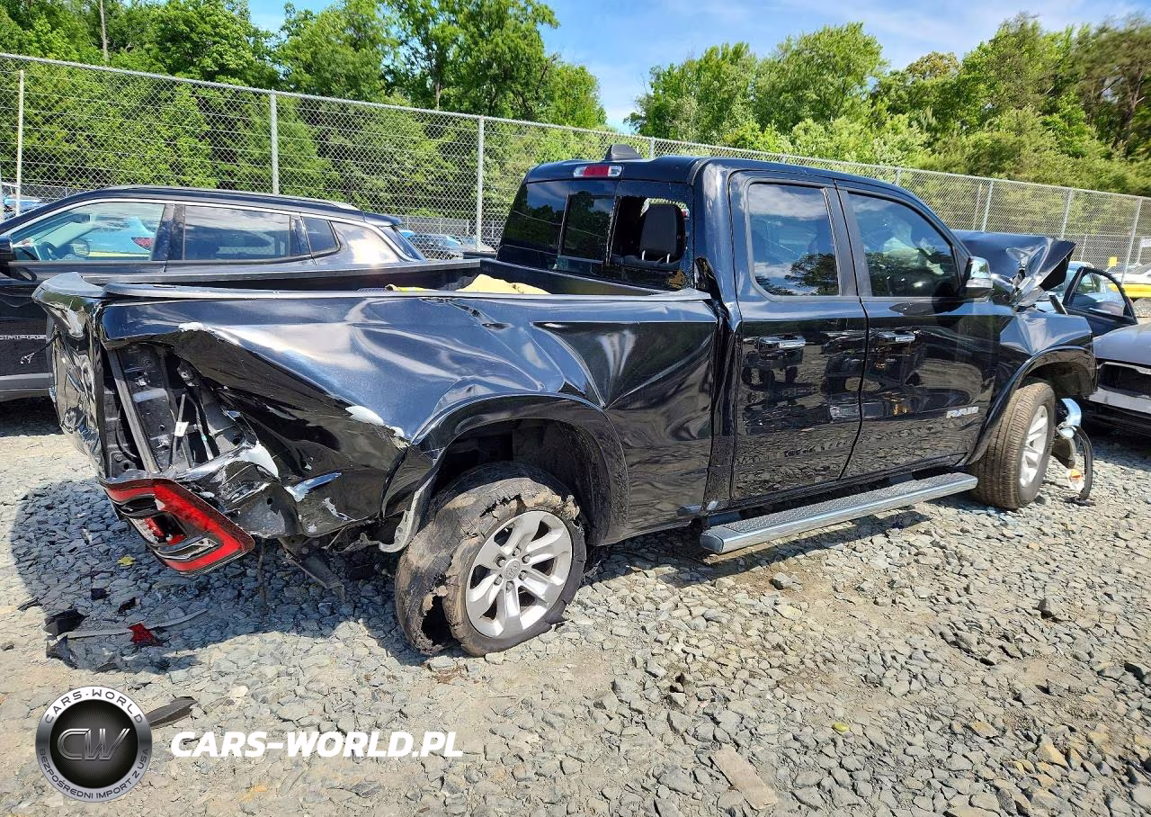 2020 Ram 1500 Laramie VIN:1C6SRFDT4LN295947 - 3