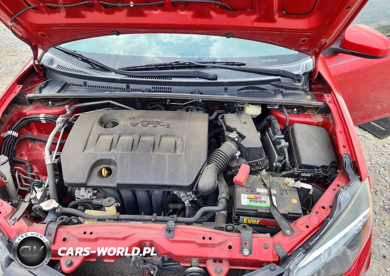 2018 Toyota Corolla Le VIN:5YFBURHE5JP758098 - 11