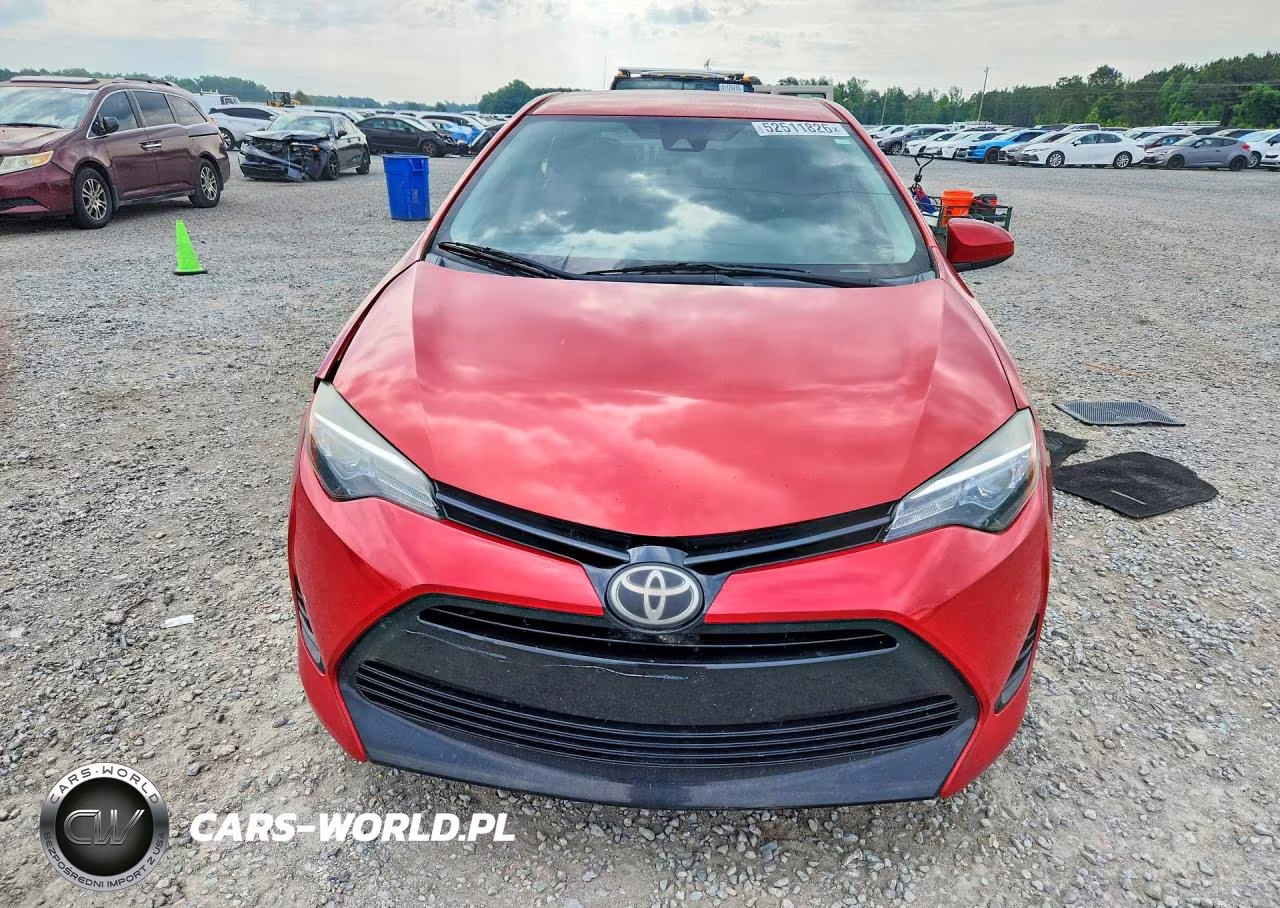 2018 Toyota Corolla Le VIN:5YFBURHE5JP758098 - 5