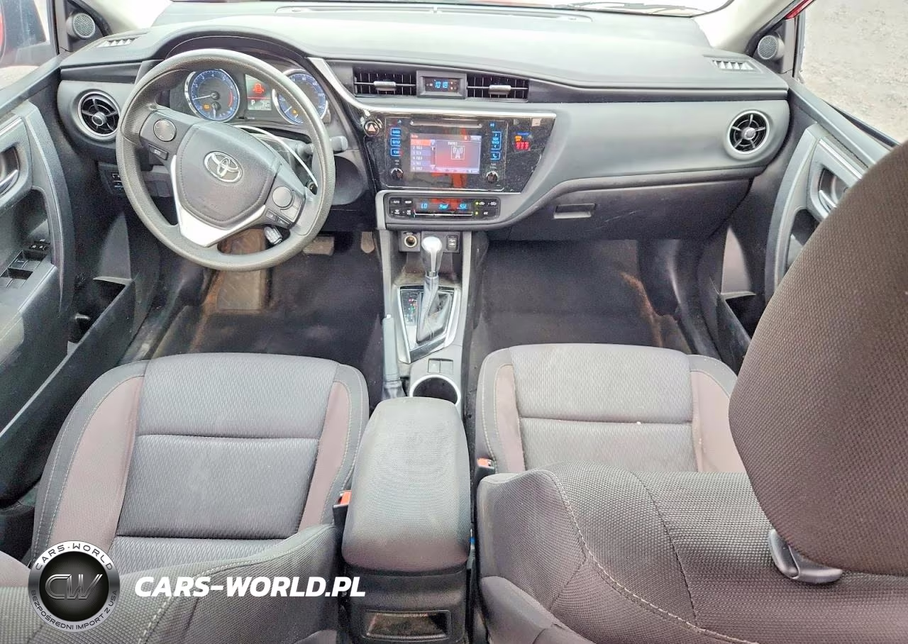 2018 Toyota Corolla Le VIN:5YFBURHE5JP758098 - 8