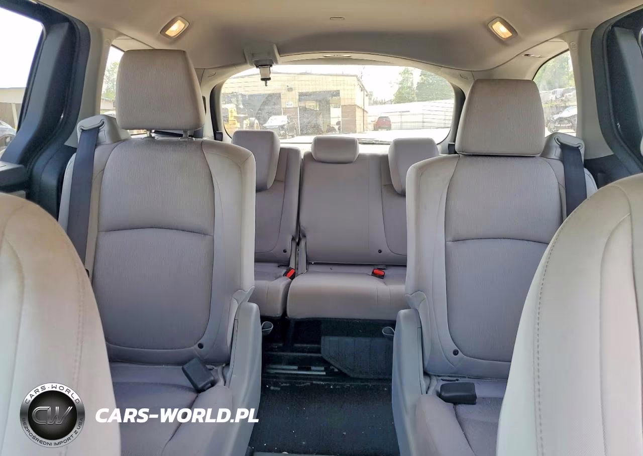 2018 Honda Odyssey Lx VIN:5FNRL6H24JB074306 - 10