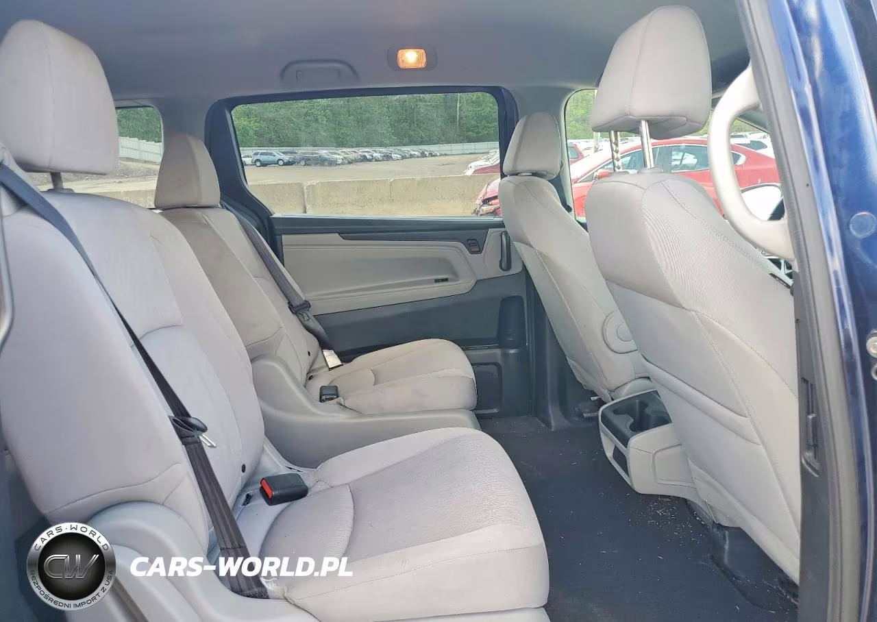 2018 Honda Odyssey Lx VIN:5FNRL6H24JB074306 - 11