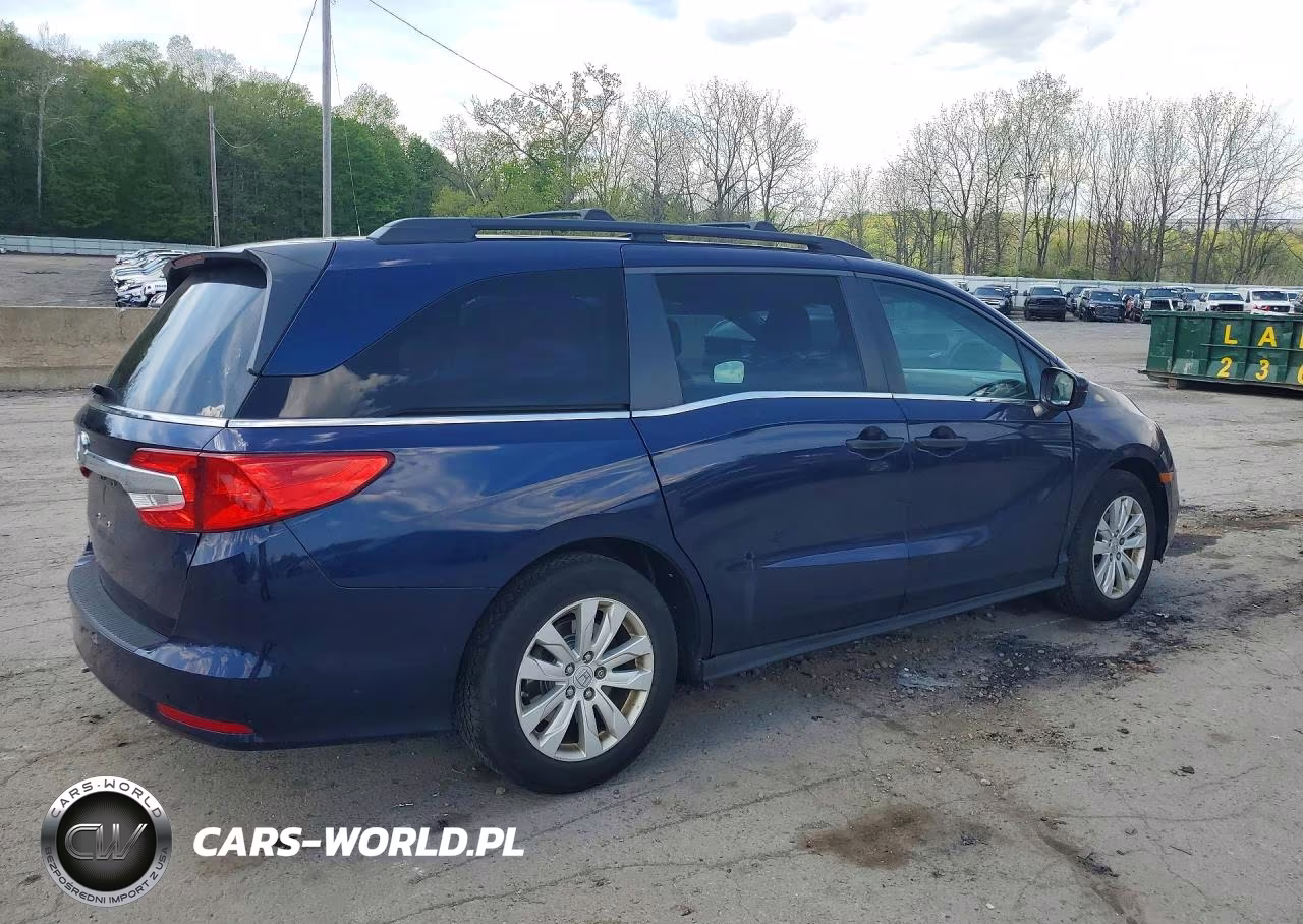 2018 Honda Odyssey Lx VIN:5FNRL6H24JB074306 - 3