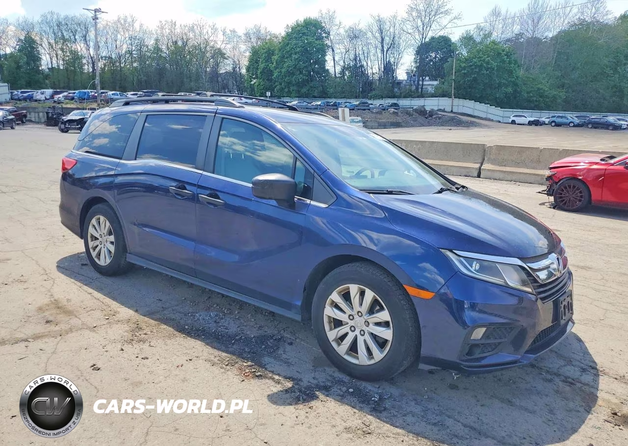 2018 Honda Odyssey Lx VIN:5FNRL6H24JB074306 - 4