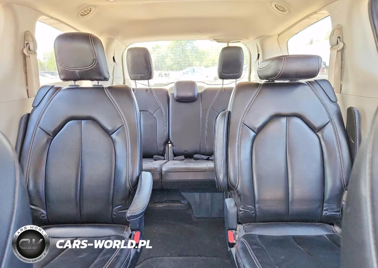 2020 Chrysler Voyager Lxi VIN:2C4RC1DGXLR264459 - 10