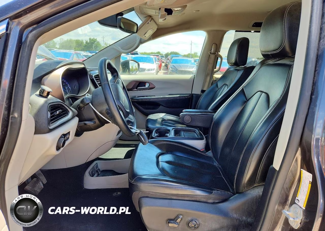 2020 Chrysler Voyager Lxi VIN:2C4RC1DGXLR264459 - 7