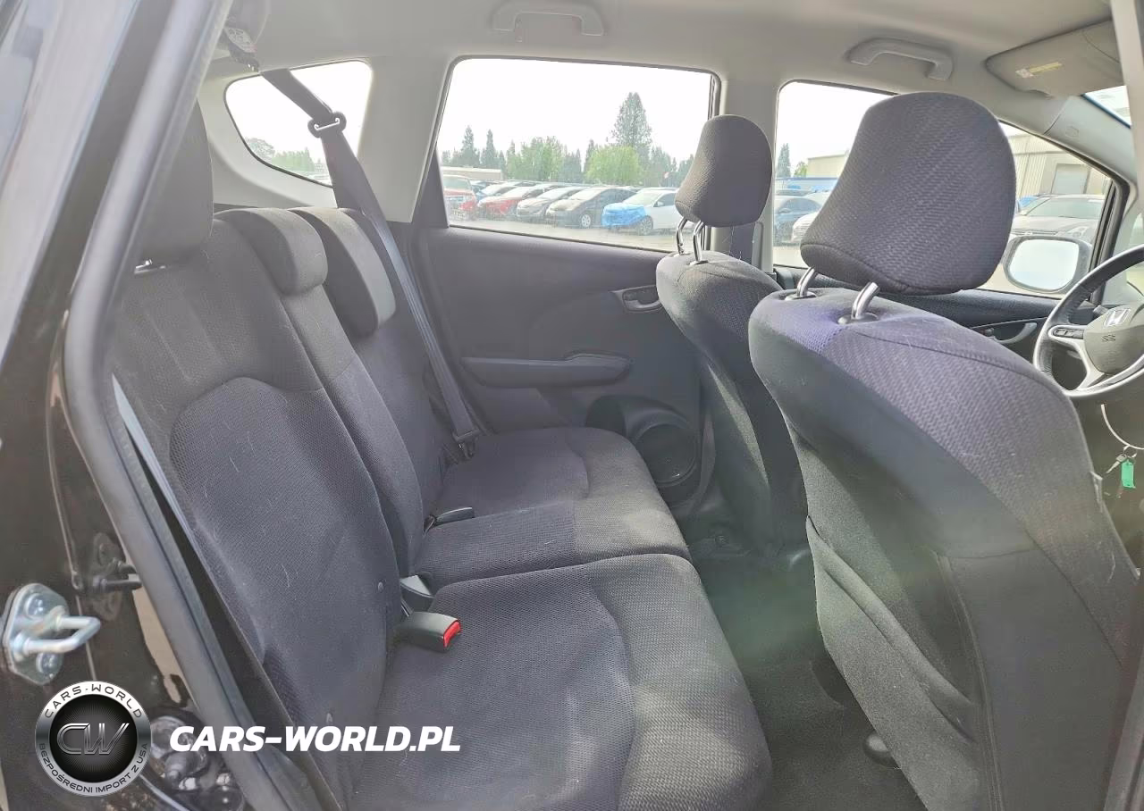 2013 Honda Fit Sport VIN:JHMGE8H59DC026761 - 10