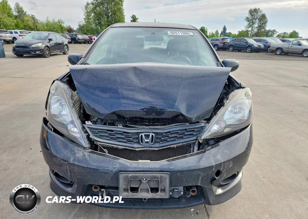 2013 Honda Fit Sport VIN:JHMGE8H59DC026761 - 5