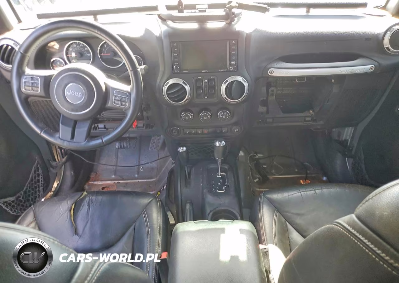 2015 Jeep Wrangler Unlimited Sahara VIN:1C4BJWEG1FL751873 - 8
