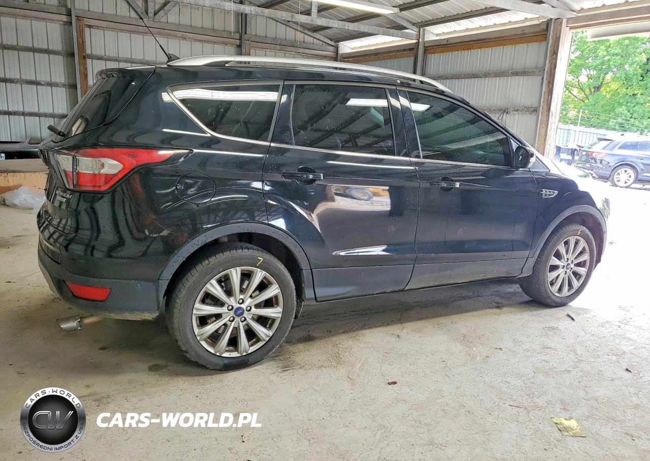2018 Ford Escape VIN:1FMCU0J9XJUC33565 - 3