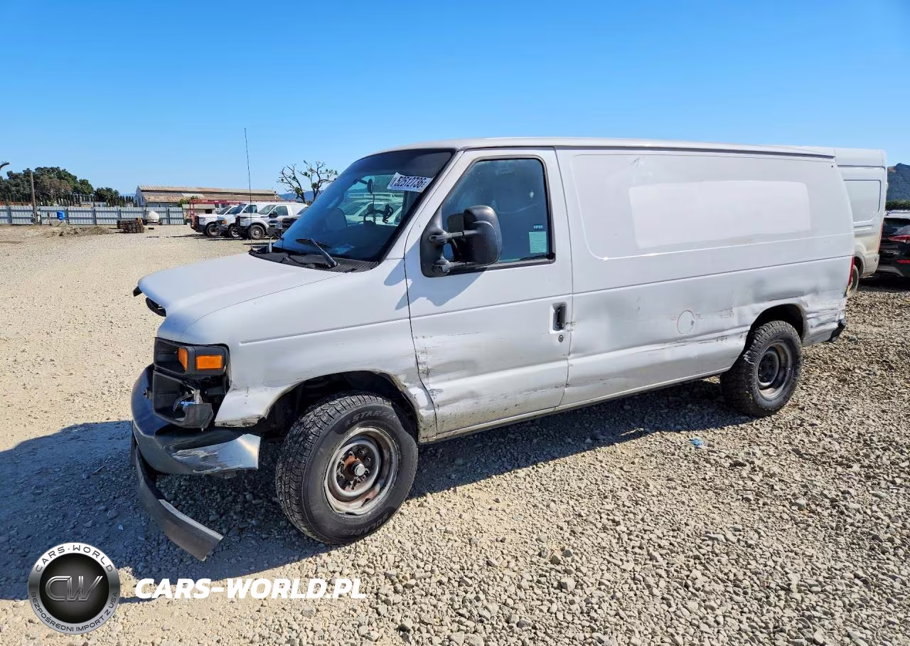 2013 Ford Econoline E150 Van – zdjęcie 1 z 13
