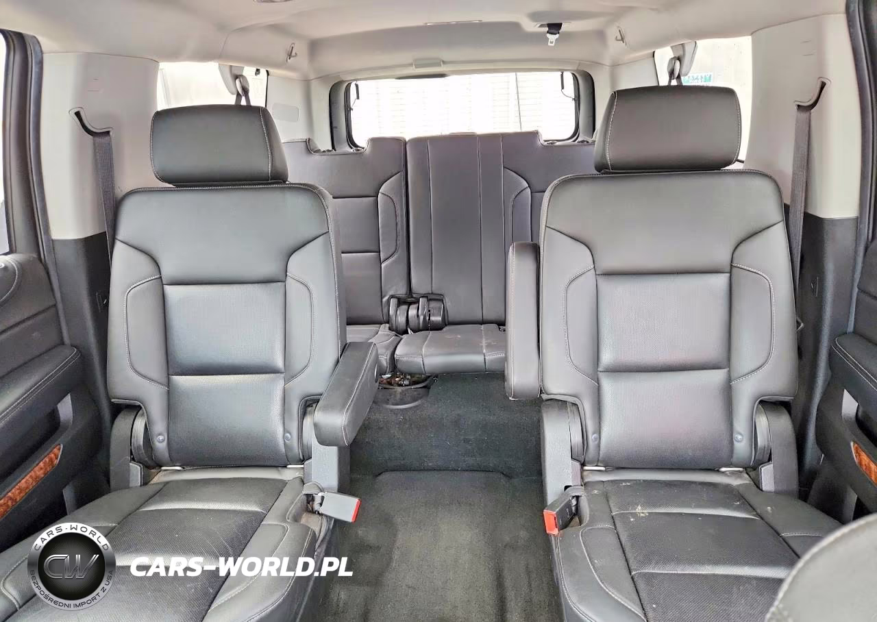 2018 Chevrolet Suburban K1500 Premier VIN:1GNSKJKC1JR151613 - 10