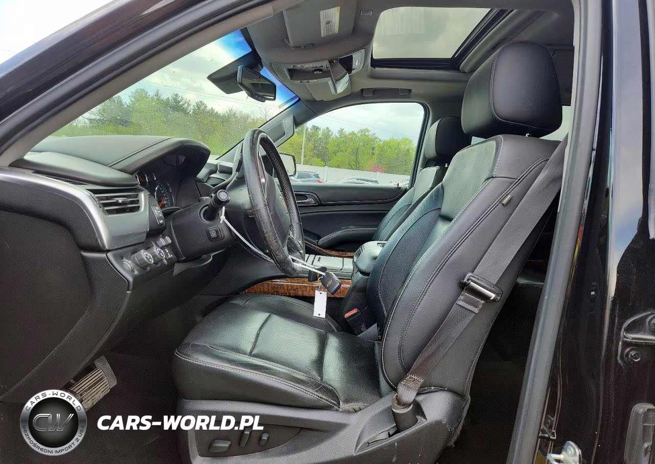 2018 Chevrolet Suburban K1500 Premier VIN:1GNSKJKC1JR151613 - 7