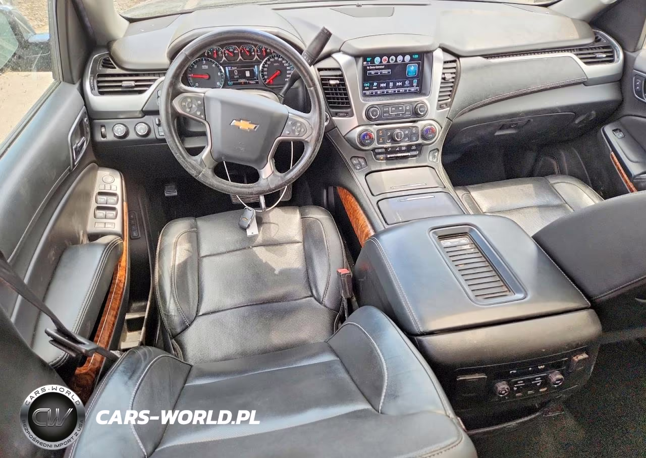 2018 Chevrolet Suburban K1500 Premier VIN:1GNSKJKC1JR151613 - 8