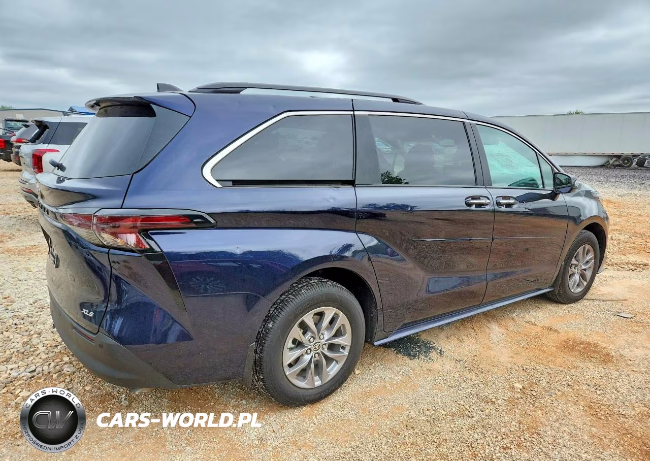 2025 Toyota Sienna Xle 8-Passenger VIN:5TDJRKEC3SS290193 - 3