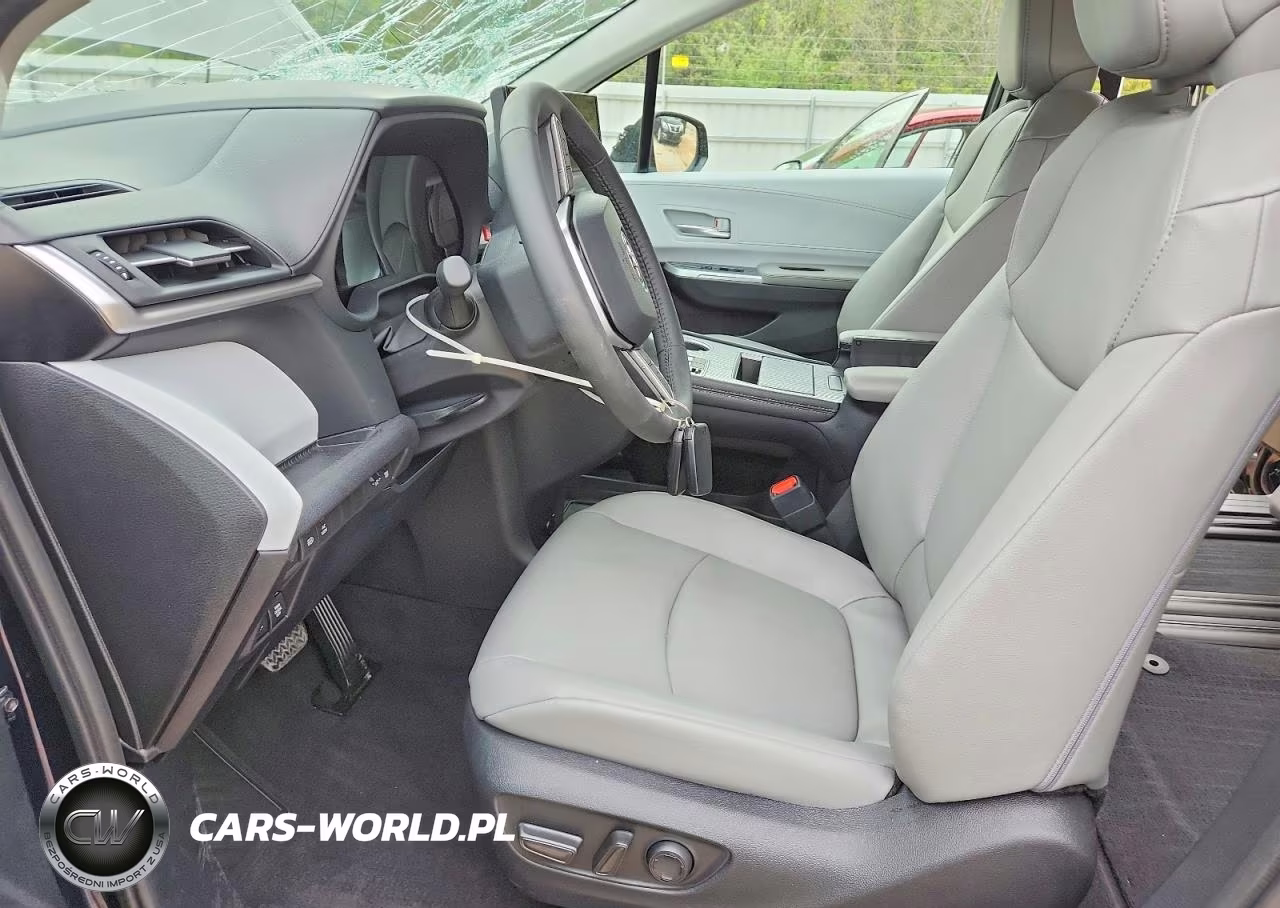 2025 Toyota Sienna Xle 8-Passenger VIN:5TDJRKEC3SS290193 - 7