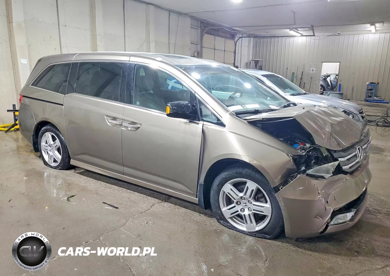 2012 Honda Odyssey Touring VIN:5FNRL5H97CB081664 - 4