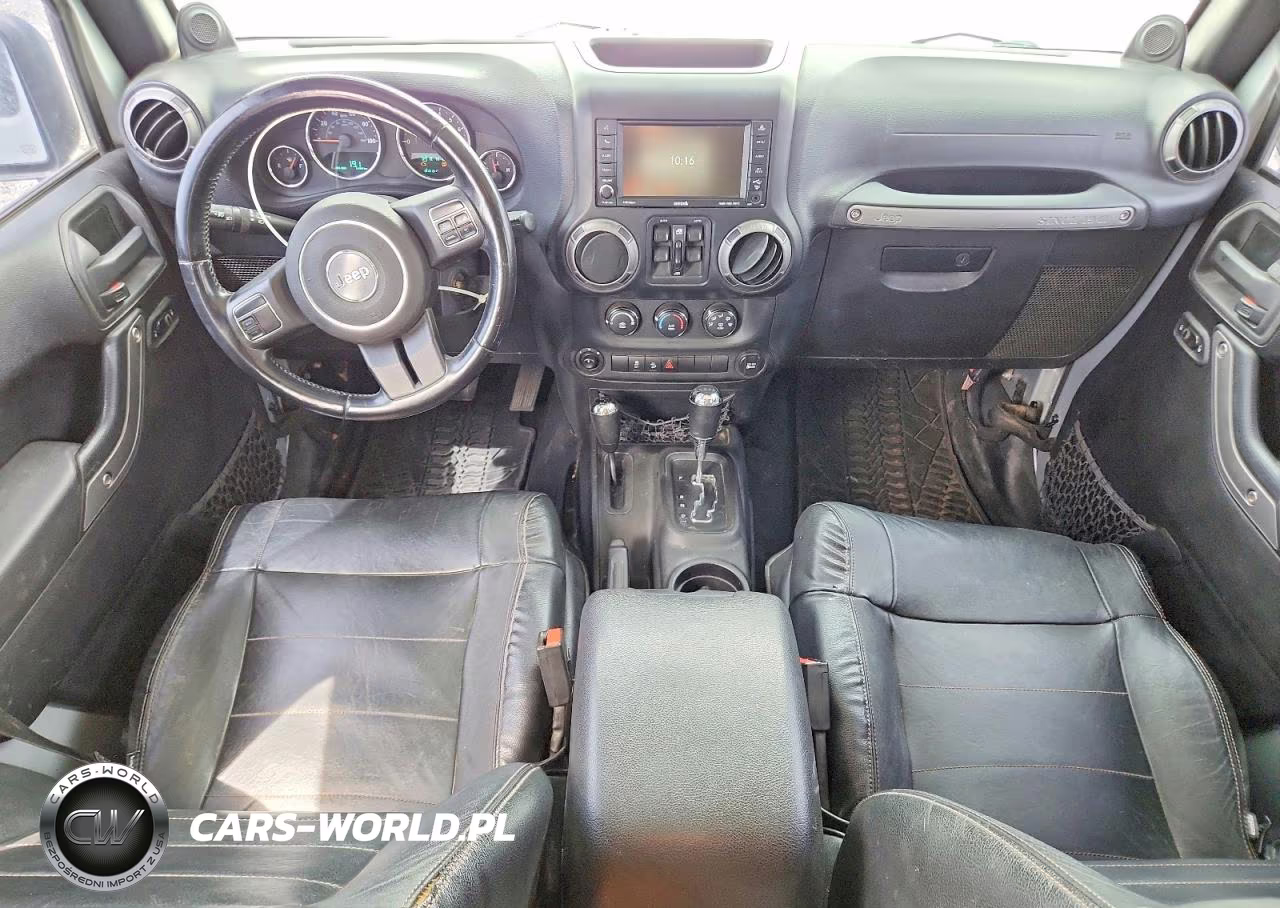 2012 Jeep Wrangler Unlimited Sport VIN:1C4BJWDG6CL215045 - 8