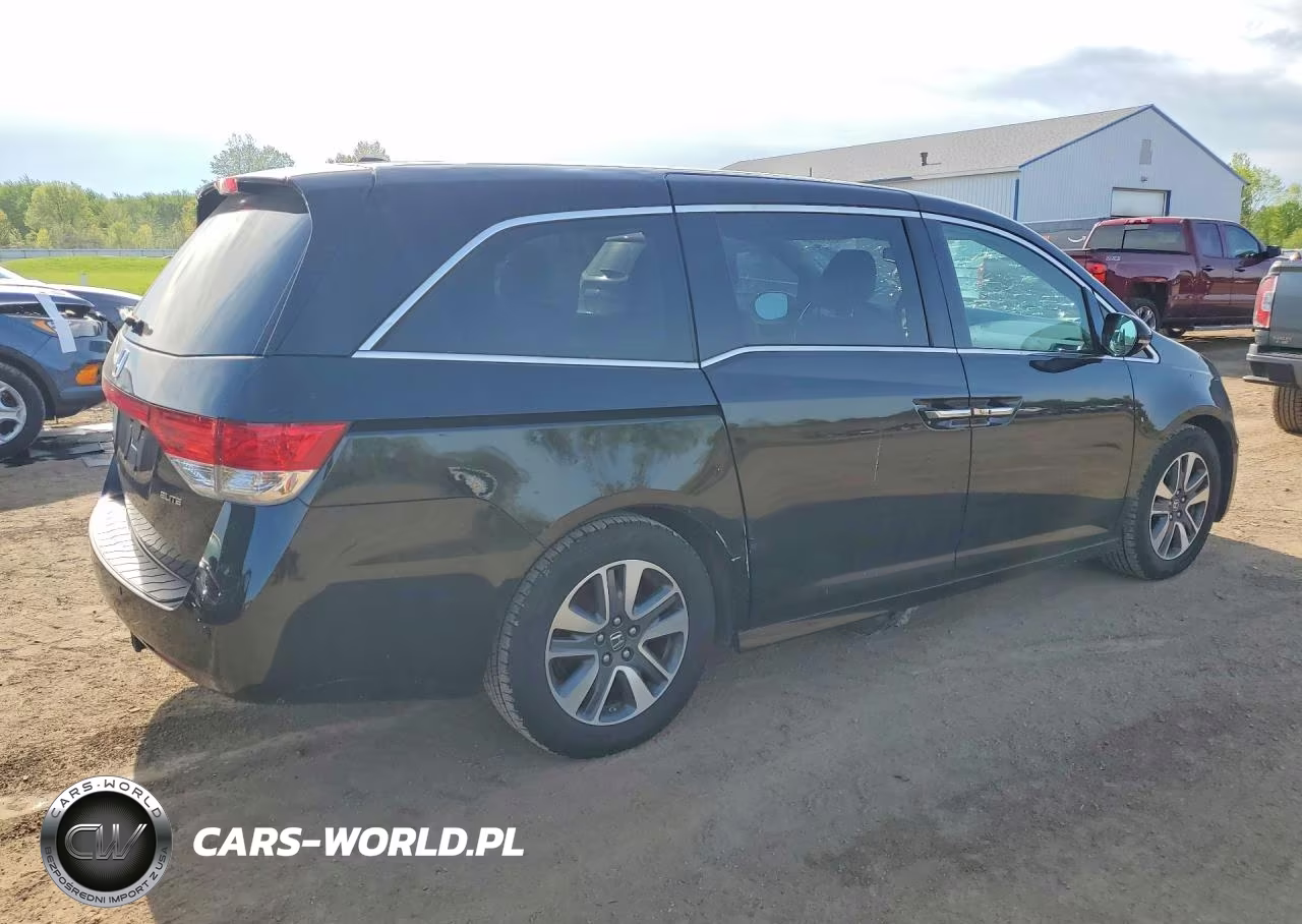 2016 Honda Odyssey Touring VIN:5FNRL5H98GB160296 - 3