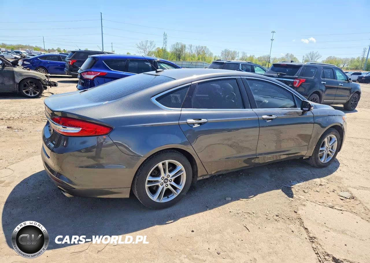 2018 Ford Fusion Se VIN:3FA6P0HDXJR239057 - 3