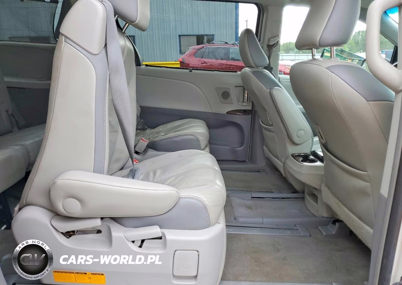 2012 Toyota Sienna Limited 7-Passenger VIN:5TDDK3DC8CS043441 - 11
