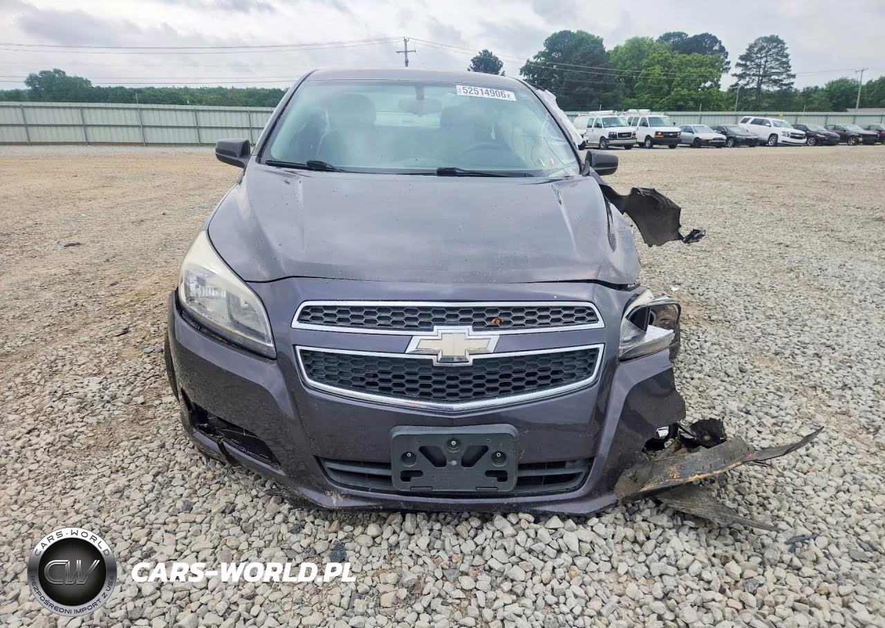 2013 Chevrolet Malibu Ls VIN:1G11A5SA1DF203012 - 5