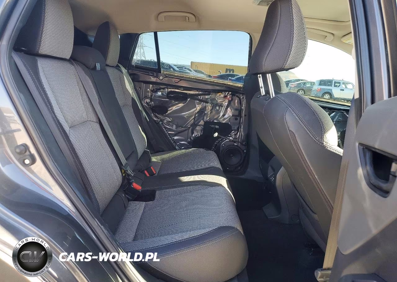 2024 Subaru Crosstrek Premium VIN:JF2GUADC4RH918346 - 10