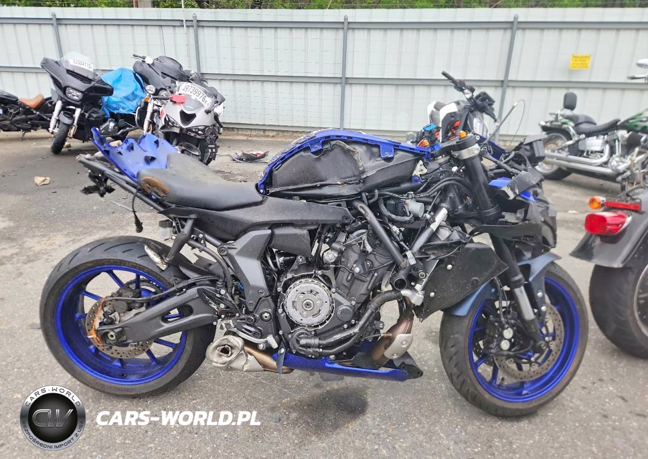 2023 Yamaha Yzfr7