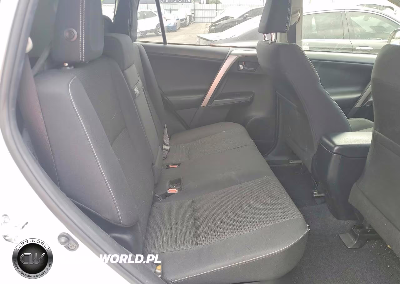 2018 Toyota Rav4 Hybrid Xle VIN:JTMRJREV7JD203054 - 11