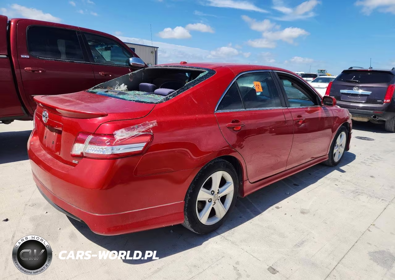 2010 Toyota Camry Se VIN:4T1BF3EK1AU520085 - 3