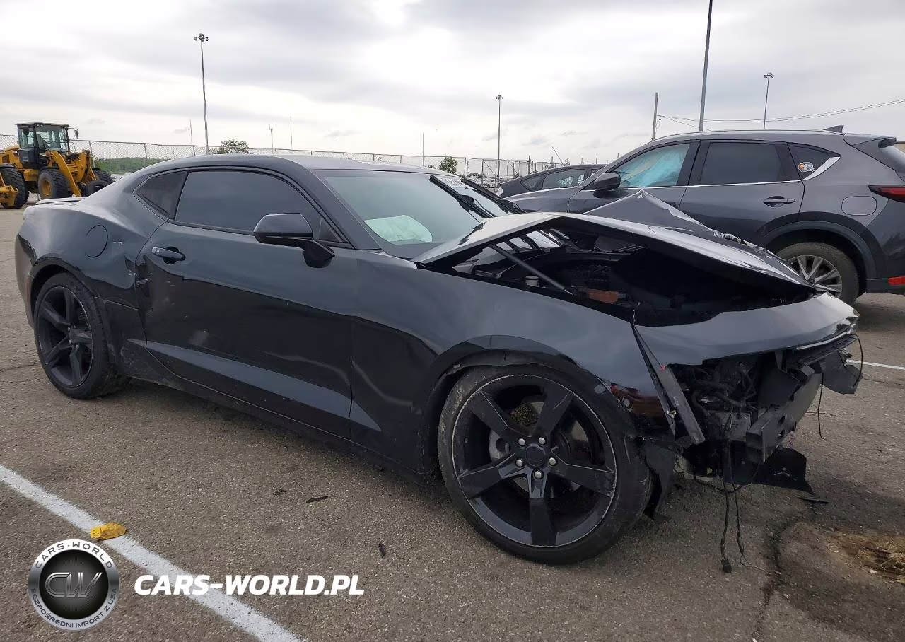 2018 Chevrolet Camaro Lt VIN:1G1FB1RS3J0103860 - 4