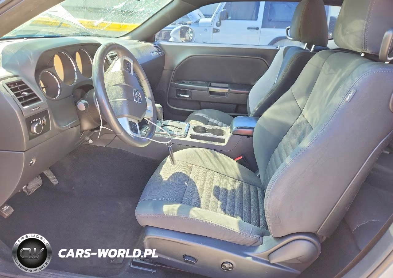 2014 Dodge Challenger Sxt VIN:2C3CDYAG4EH111637 - 7