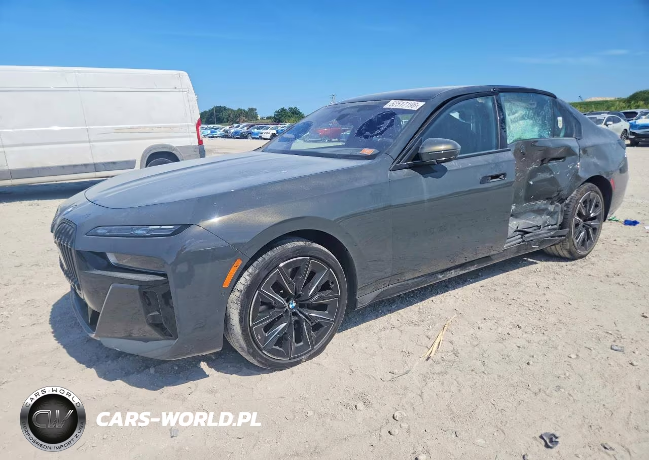2023 BMW 760 Xi – zdjęcie 1 z 12