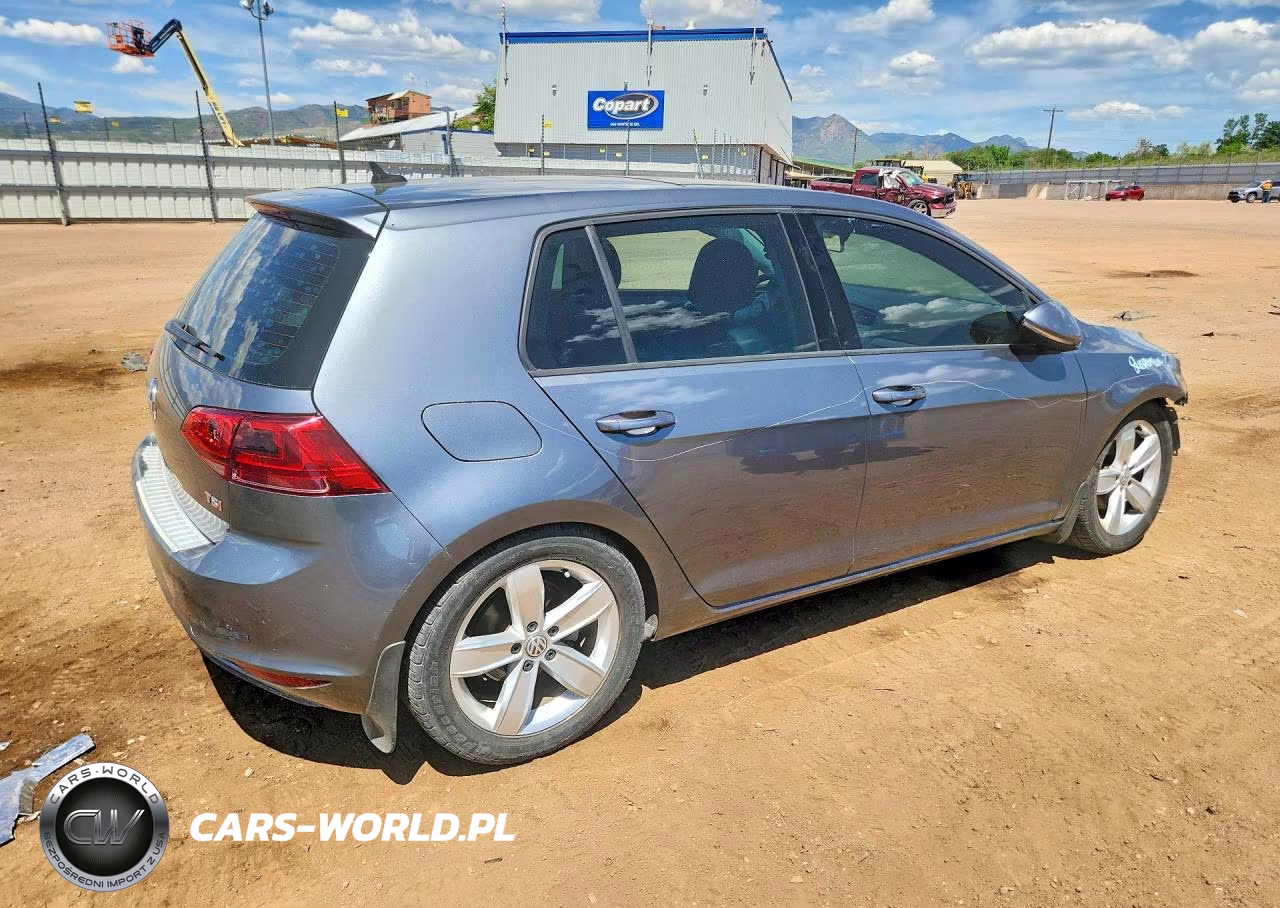 2017 Volkswagen Golf S VIN:3VW217AU5HM038071 - 3