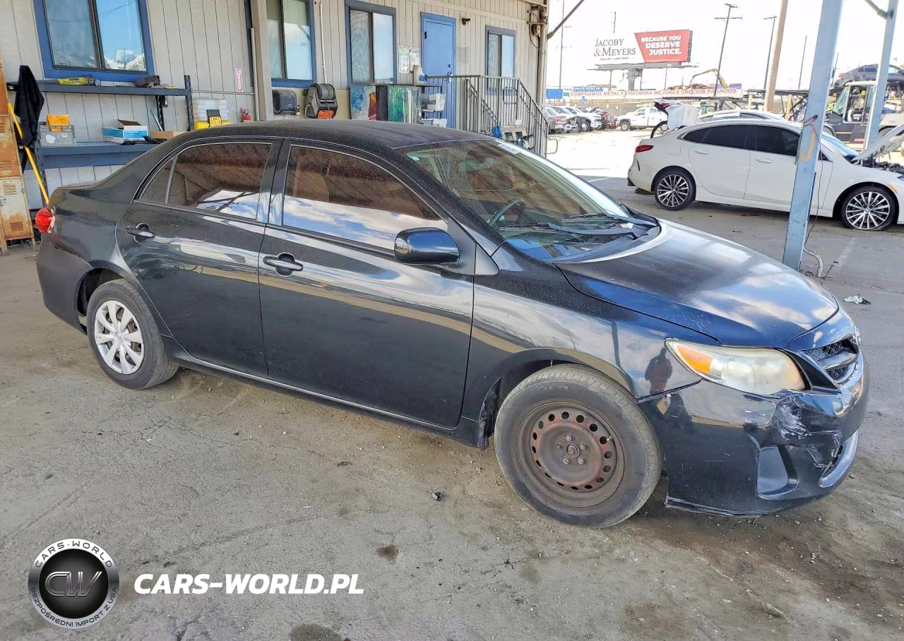 2011 Toyota Corolla Le VIN:JTDBU4EEXB9149572 - 4